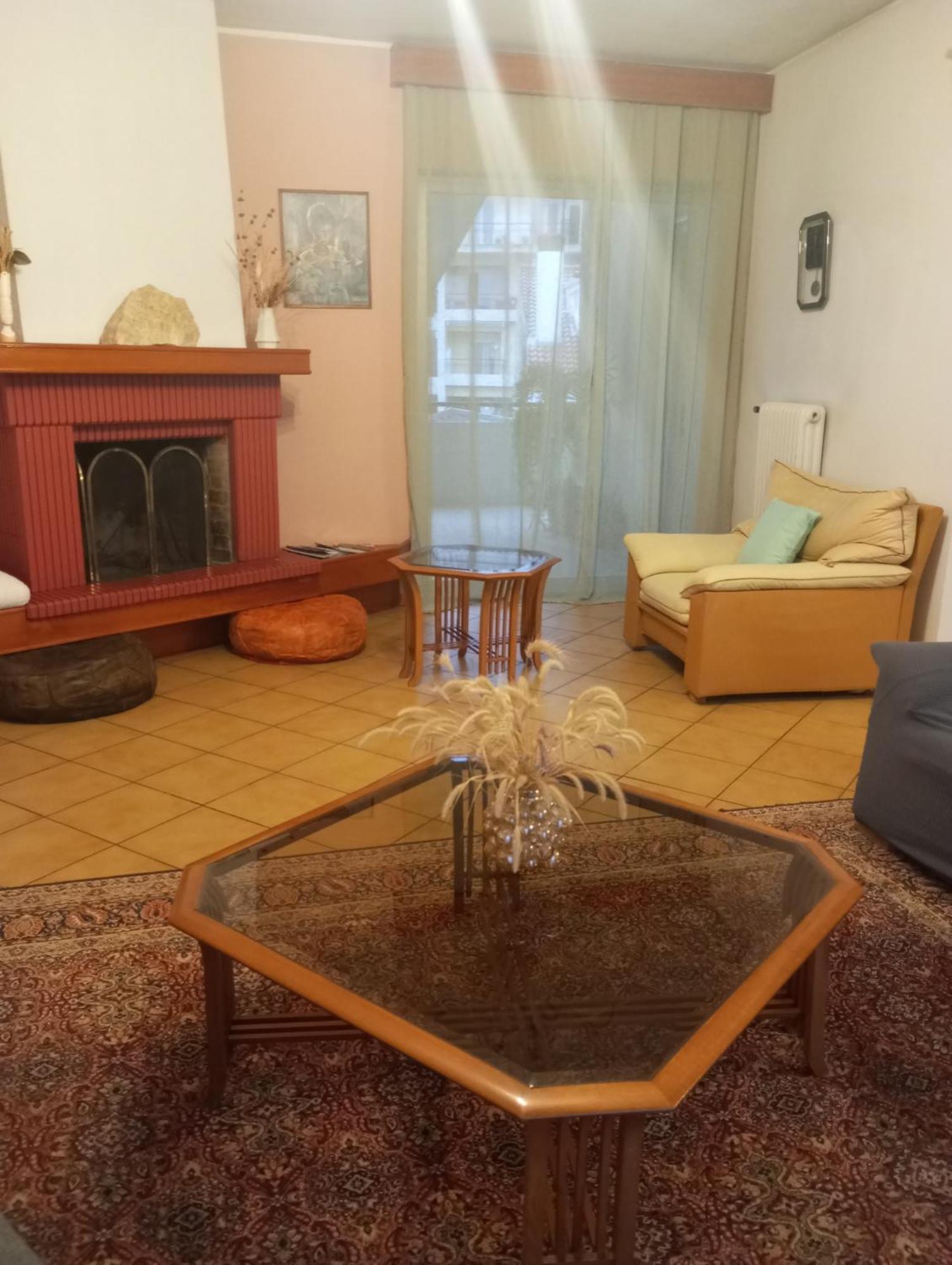 Διαμέρισμα Τριών Υπνοδωμάτιων. يانينة المظهر الخارجي الصورة